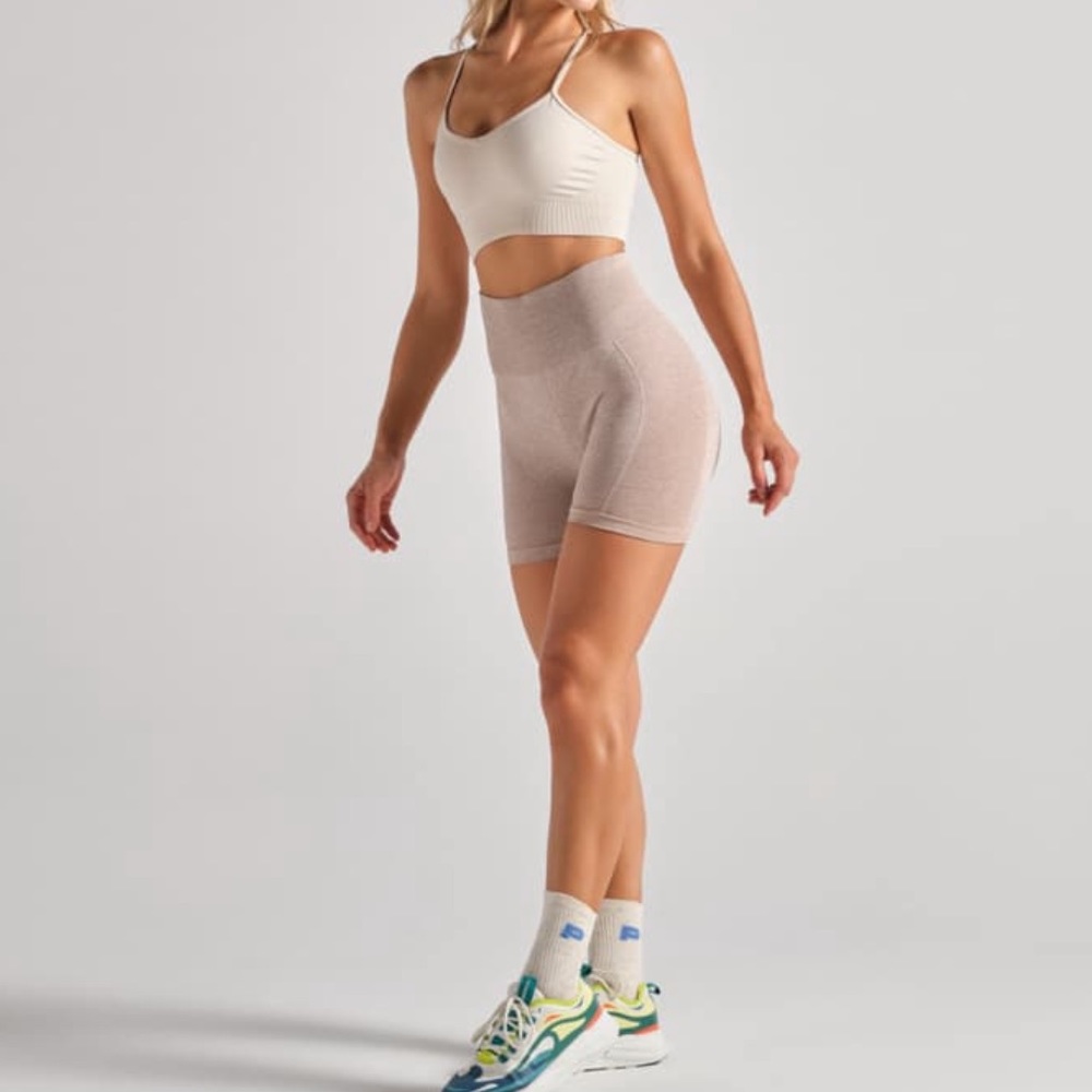 Medium Tan Prozis Scrunch Shorts